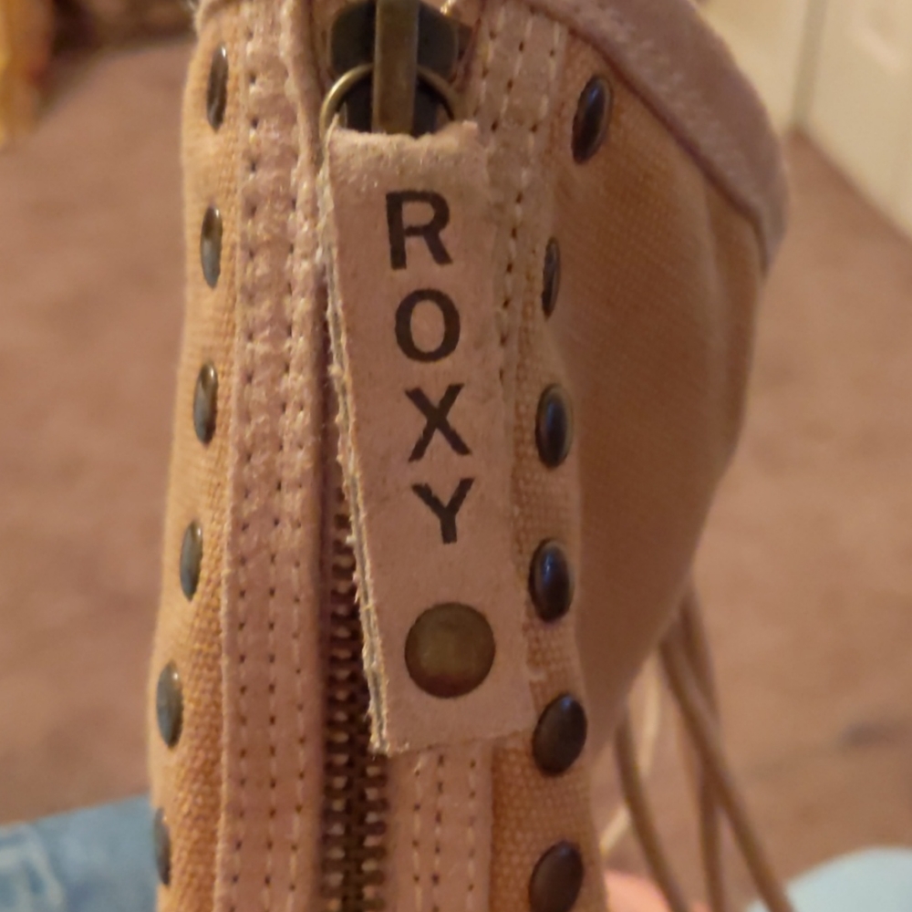 Boots - Picture 5 of 5